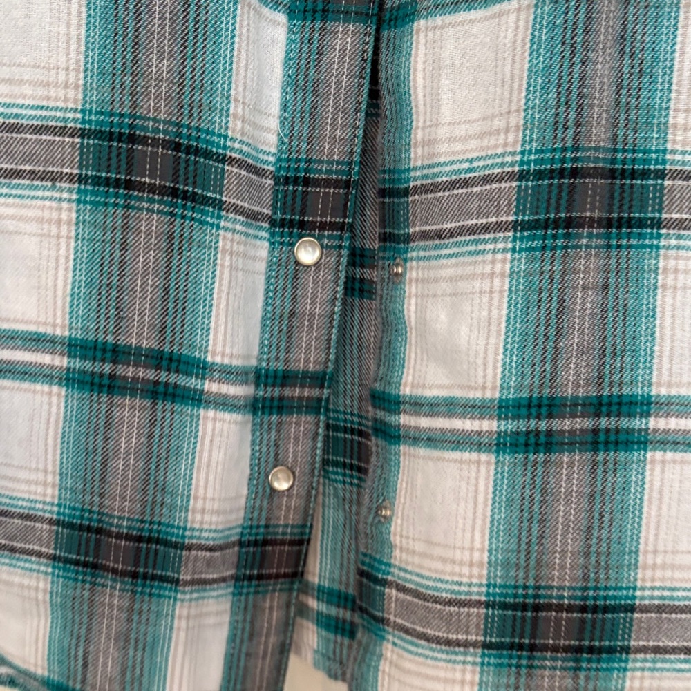 Wrangler Vintage Women’s Ranch Shirt Teal and White Plaid Button Down Shirt - Picture 4 of 7